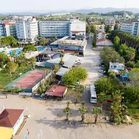 Üdülőközpont Mira Meridia 5*